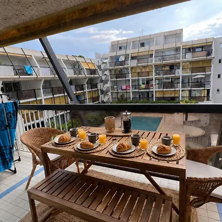 Avec Piscine A Διαμέρισμα
